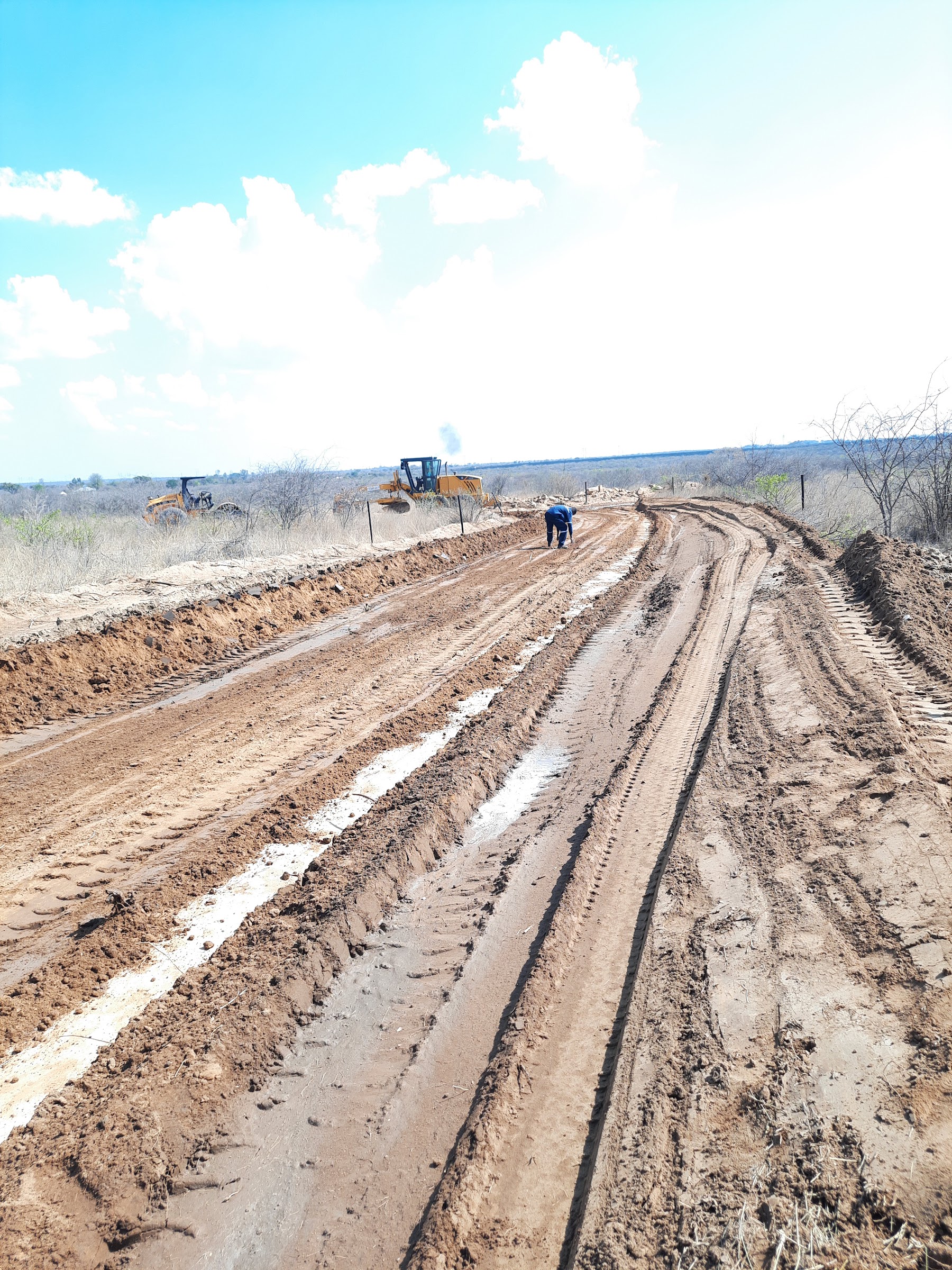 Compacting a formed township road at Rangemore